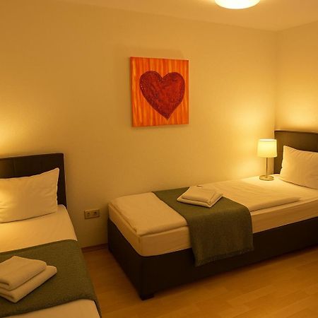 Sunnyhome Monteurwohnungen Und Apartments In Weiden Weiden in der Oberpfalz Exteriör bild
