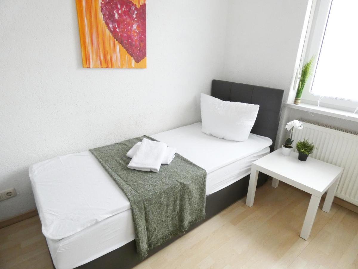 Sunnyhome Monteurwohnungen Und Apartments In Weiden Weiden in der Oberpfalz Exteriör bild